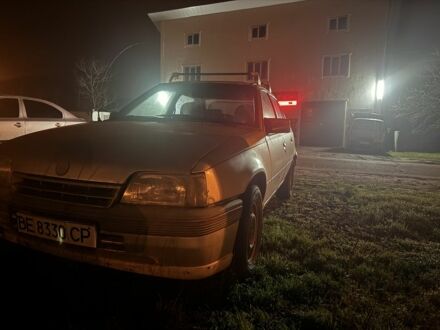 Серый Опель Кадет, объемом двигателя 1.6 л и пробегом 250 тыс. км за 1200 $, фото 1 на Automoto.ua