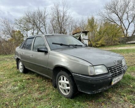 Серый Опель Кадет, объемом двигателя 1.3 л и пробегом 160 тыс. км за 650 $, фото 1 на Automoto.ua