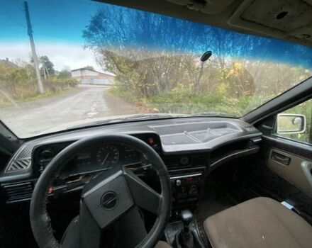 Серый Опель Кадет, объемом двигателя 1.6 л и пробегом 100 тыс. км за 576 $, фото 1 на Automoto.ua