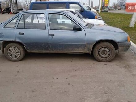 Сірий Опель Кадет, об'ємом двигуна 0 л та пробігом 100 тис. км за 700 $, фото 1 на Automoto.ua