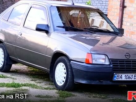Серый Опель Кадет, объемом двигателя 1.3 л и пробегом 0 тыс. км за 1500 $, фото 1 на Automoto.ua