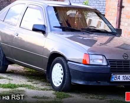 Серый Опель Кадет, объемом двигателя 1.3 л и пробегом 0 тыс. км за 1500 $, фото 1 на Automoto.ua