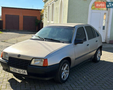 Сірий Опель Кадет, об'ємом двигуна 0 л та пробігом 200 тис. км за 1400 $, фото 1 на Automoto.ua