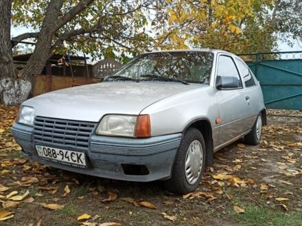 Опель Кадет 1988 в Полтаве на Automoto.ua Серый Опель Кадет, объемом двигателя 0 л и пробегом 100 тыс. км за 720 $, фото 1 на Automoto.ua