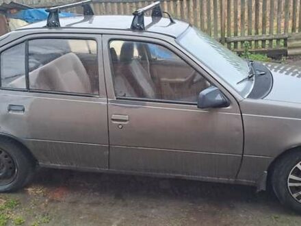 Сірий Опель Кадет, об'ємом двигуна 1.3 л та пробігом 200 тис. км за 400 $, фото 1 на Automoto.ua