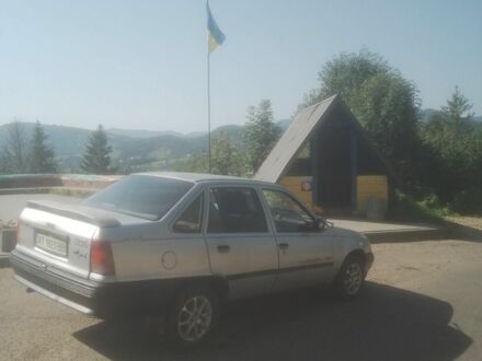 Серый Опель Кадет, объемом двигателя 1.3 л и пробегом 200 тыс. км за 22000 $, фото 1 на Automoto.ua