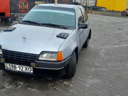 Серый Опель Кадет, объемом двигателя 1.3 л и пробегом 1000 тыс. км за 1500 $, фото 1 на Automoto.ua