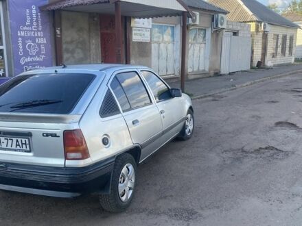 Опель Кадет 1990 в Каменское - Днепродзержинск на Automoto.ua Серый Опель Кадет, объемом двигателя 1.3 л и пробегом 48 тыс. км за 1500 $, фото 1 на Automoto.ua
