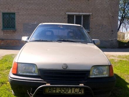Опель Кадет 1991 в Павлограде на Automoto.ua Серый Опель Кадет, объемом двигателя 1.6 л и пробегом 167 тыс. км за 1190 $, фото 1 на Automoto.ua