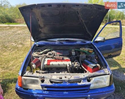 Синий Опель Кадет, объемом двигателя 2 л и пробегом 100 тыс. км за 1400 $, фото 5 на Automoto.ua