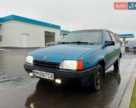 Синий Опель Кадет, объемом двигателя 1.3 л и пробегом 230 тыс. км за 1450 $, фото 1 на Automoto.ua