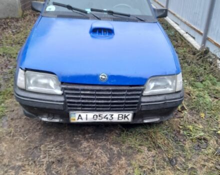 Синий Опель Кадет, объемом двигателя 9 л и пробегом 300 тыс. км за 600 $, фото 1 на Automoto.ua