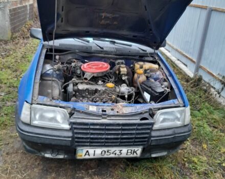 Синий Опель Кадет, объемом двигателя 9 л и пробегом 300 тыс. км за 600 $, фото 5 на Automoto.ua