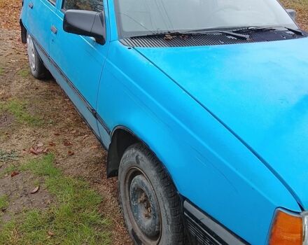 Синий Опель Кадет, объемом двигателя 1 л и пробегом 1 тыс. км за 600 $, фото 2 на Automoto.ua