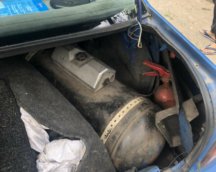 Синій Опель Кадет, об'ємом двигуна 1.6 л та пробігом 350 тис. км за 1100 $, фото 5 на Automoto.ua