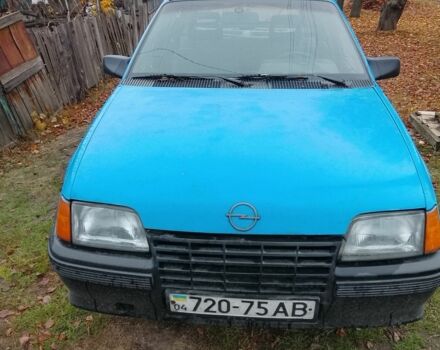 Синий Опель Кадет, объемом двигателя 1 л и пробегом 1 тыс. км за 600 $, фото 3 на Automoto.ua