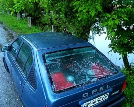 Синий Опель Кадет, объемом двигателя 1.3 л и пробегом 114 тыс. км за 650 $, фото 3 на Automoto.ua