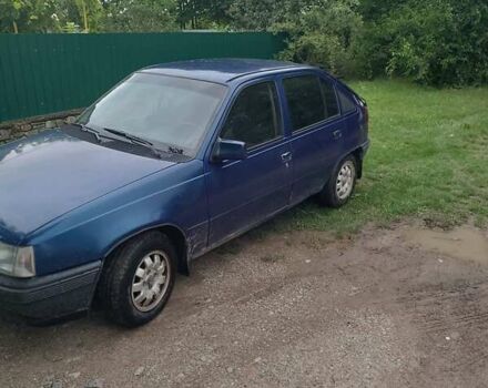 Синий Опель Кадет, объемом двигателя 1.3 л и пробегом 180 тыс. км за 800 $, фото 3 на Automoto.ua