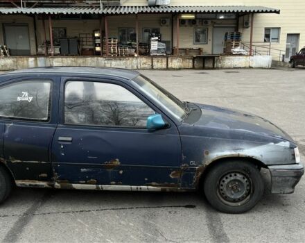 Синий Опель Кадет, объемом двигателя 1.6 л и пробегом 160 тыс. км за 600 $, фото 3 на Automoto.ua