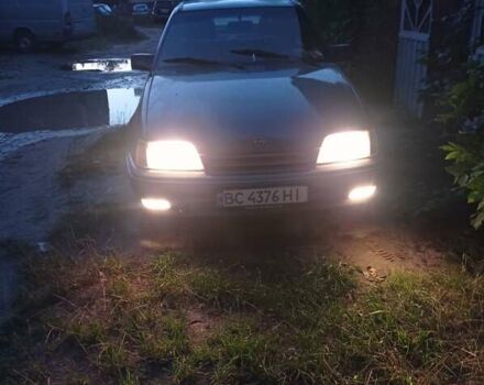 Синій Опель Кадет, об'ємом двигуна 1.3 л та пробігом 96 тис. км за 1500 $, фото 1 на Automoto.ua