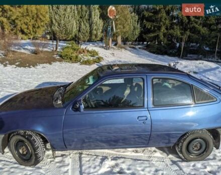 Синий Опель Кадет, объемом двигателя 1.3 л и пробегом 300 тыс. км за 1250 $, фото 1 на Automoto.ua