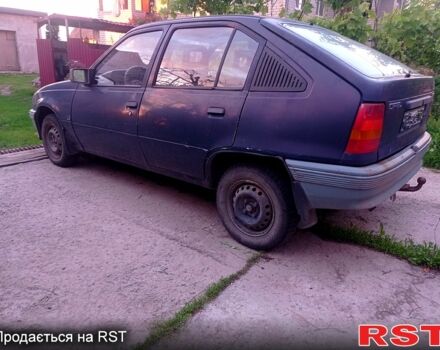 Синий Опель Кадет, объемом двигателя 1.6 л и пробегом 400 тыс. км за 1100 $, фото 3 на Automoto.ua