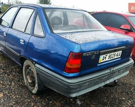 Синий Опель Кадет, объемом двигателя 1.7 л и пробегом 365 тыс. км за 950 $, фото 11 на Automoto.ua