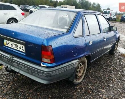 Синий Опель Кадет, объемом двигателя 1.7 л и пробегом 365 тыс. км за 950 $, фото 10 на Automoto.ua