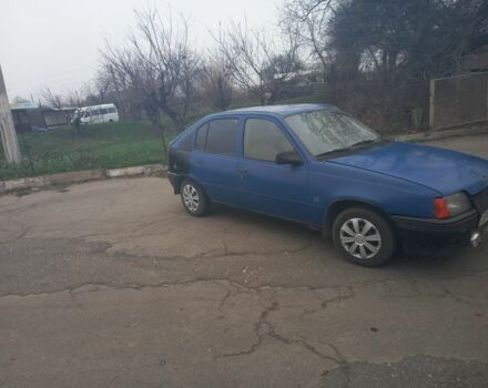 Синій Опель Кадет, об'ємом двигуна 1.3 л та пробігом 100 тис. км за 710 $, фото 4 на Automoto.ua