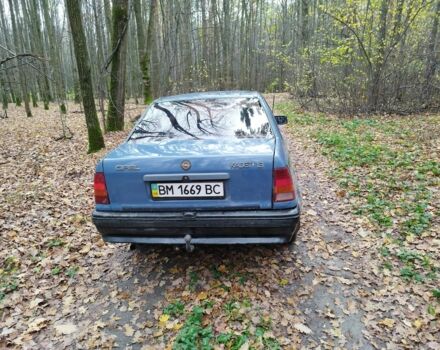 Синий Опель Кадет, объемом двигателя 1.3 л и пробегом 1 тыс. км за 714 $, фото 2 на Automoto.ua