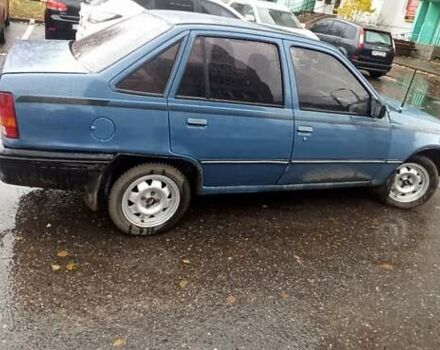 Синий Опель Кадет, объемом двигателя 1.35 л и пробегом 196 тыс. км за 850 $, фото 2 на Automoto.ua