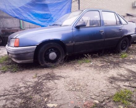 Синий Опель Кадет, объемом двигателя 1.3 л и пробегом 900 тыс. км за 592 $, фото 1 на Automoto.ua