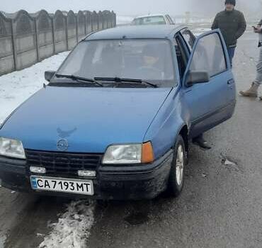 Синий Опель Кадет, объемом двигателя 1.3 л и пробегом 340 тыс. км за 1100 $, фото 6 на Automoto.ua