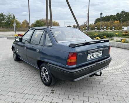 Синий Опель Кадет, объемом двигателя 1.6 л и пробегом 220 тыс. км за 950 $, фото 4 на Automoto.ua