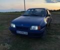 Синий Опель Кадет, объемом двигателя 1.6 л и пробегом 200 тыс. км за 900 $, фото 2 на Automoto.ua