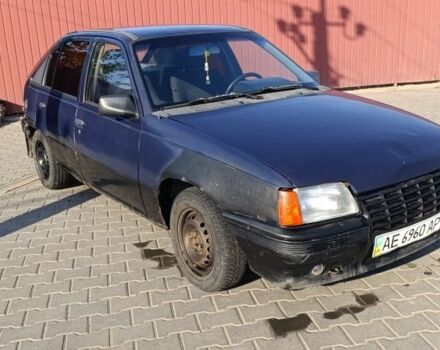 Синий Опель Кадет, объемом двигателя 1.3 л и пробегом 290 тыс. км за 500 $, фото 1 на Automoto.ua