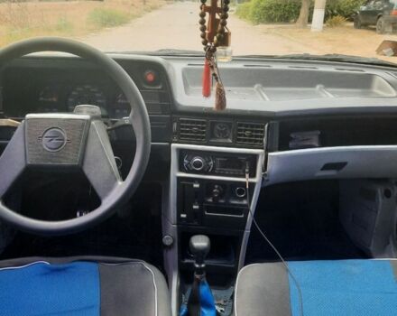 Синій Опель Кадет, об'ємом двигуна 1.3 л та пробігом 53 тис. км за 1000 $, фото 3 на Automoto.ua