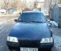 Синий Опель Кадет, объемом двигателя 2 л и пробегом 100 тыс. км за 30 $, фото 1 на Automoto.ua