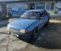 Синий Опель Кадет, объемом двигателя 1.3 л и пробегом 158 тыс. км за 550 $, фото 1 на Automoto.ua