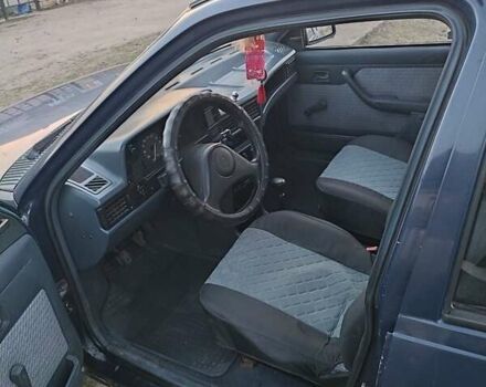 Синий Опель Кадет, объемом двигателя 1.39 л и пробегом 150 тыс. км за 900 $, фото 1 на Automoto.ua