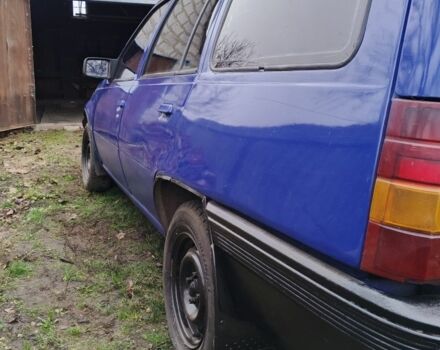 Синій Опель Кадет, об'ємом двигуна 0 л та пробігом 94 тис. км за 355 $, фото 1 на Automoto.ua