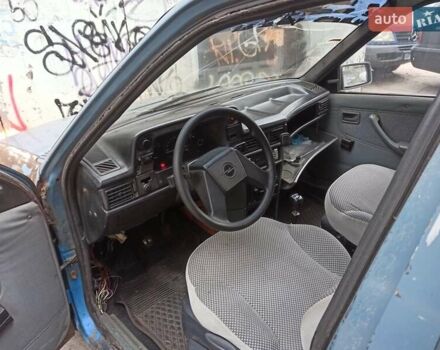 Синий Опель Кадет, объемом двигателя 1.3 л и пробегом 223 тыс. км за 1000 $, фото 6 на Automoto.ua