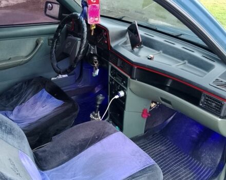 Синий Опель Кадет, объемом двигателя 1.3 л и пробегом 98 тыс. км за 800 $, фото 7 на Automoto.ua