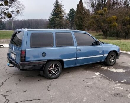 Синий Опель Кадет, объемом двигателя 1.3 л и пробегом 98 тыс. км за 800 $, фото 1 на Automoto.ua