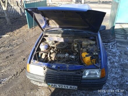 Опель Кадет 1985 в Чуднове на Automoto.ua Синий Опель Кадет, объемом двигателя 1.3 л и пробегом 1 тыс. км за 1000 $, фото 1 на Automoto.ua