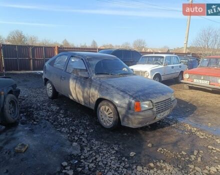 Синий Опель Кадет, объемом двигателя 1.3 л и пробегом 74 тыс. км за 500 $, фото 1 на Automoto.ua