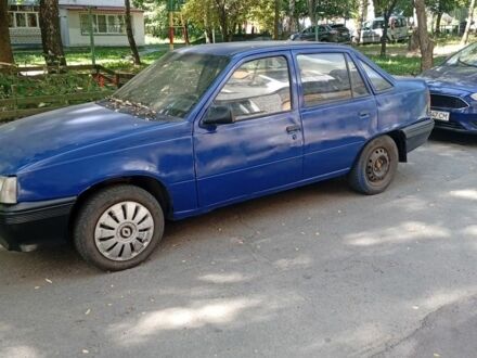 Синій Опель Кадет, об'ємом двигуна 0 л та пробігом 100 тис. км за 800 $, фото 1 на Automoto.ua