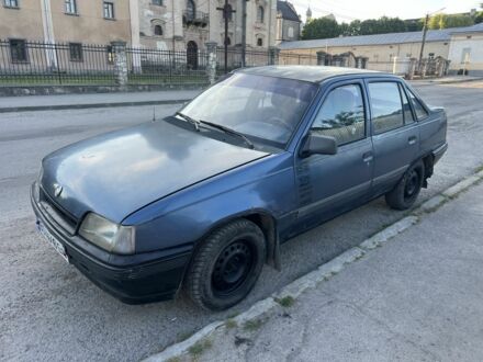 Синий Опель Кадет, объемом двигателя 1.3 л и пробегом 150 тыс. км за 430 $, фото 1 на Automoto.ua