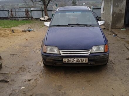 Синий Опель Кадет, объемом двигателя 1 л и пробегом 2 тыс. км за 750 $, фото 1 на Automoto.ua