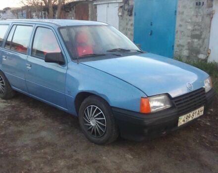 Синій Опель Кадет, об'ємом двигуна 0 л та пробігом 160 тис. км за 750 $, фото 1 на Automoto.ua